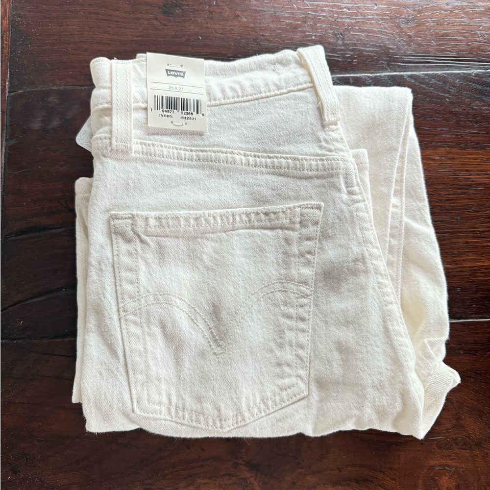 Levi Ribcage Straight NEW